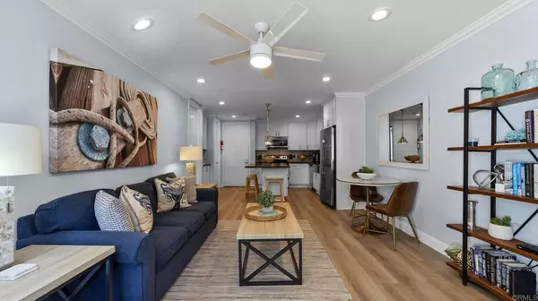 Oceanside, CA 92054,999 N Pacific St #G307