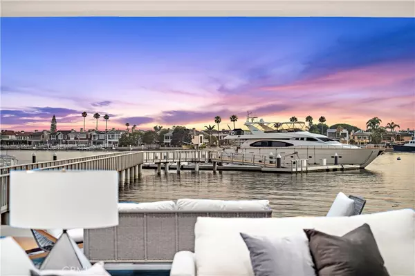 Corona Del Mar, CA 92625,2209 Bayside DR