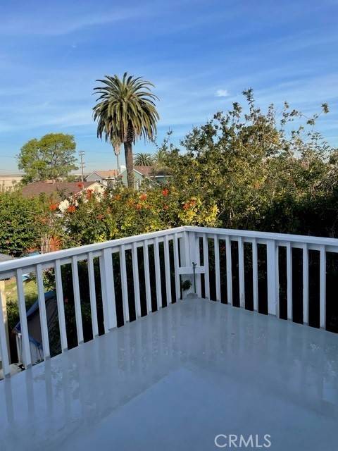 221 Ogle ST, Costa Mesa, CA 92627