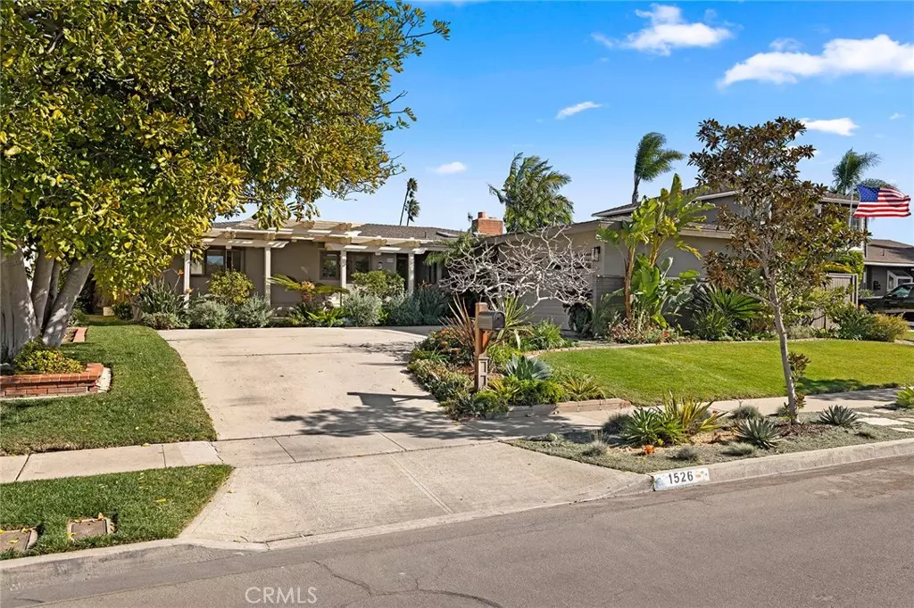 Newport Beach, CA 92660,1526 Ruth LN