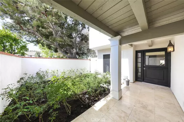 Newport Beach, CA 92660,422 Vista Roma