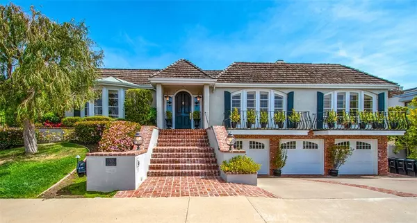 18 San Sebastian, Newport Beach, CA 92660