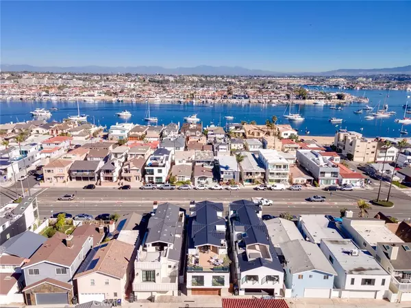 Newport Beach, CA 92661,1025 W Balboa BLVD