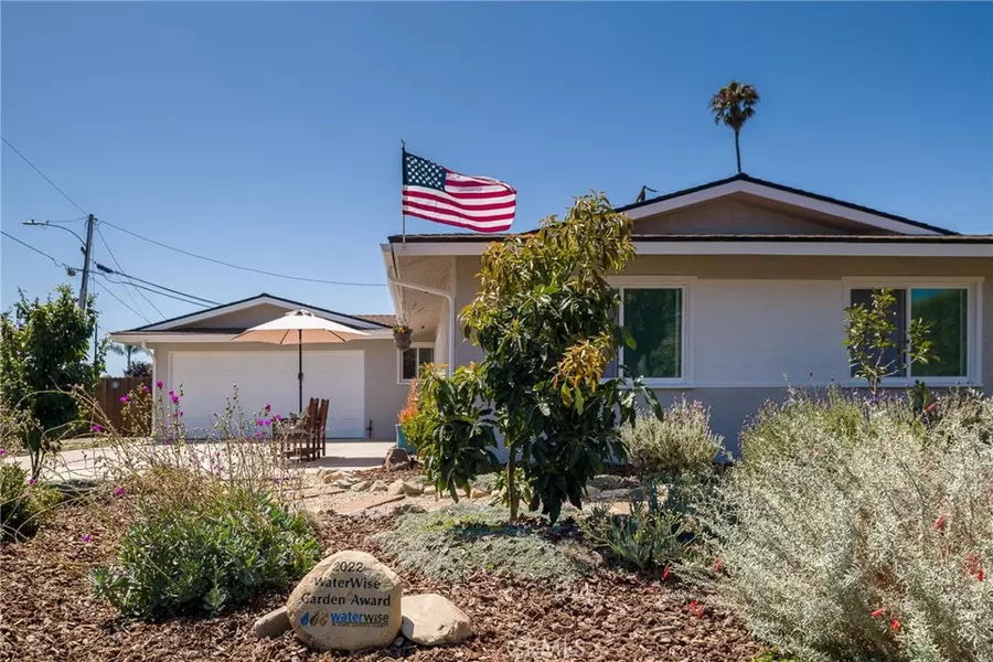 1325 Linhere Drive, Carpinteria, CA 93013