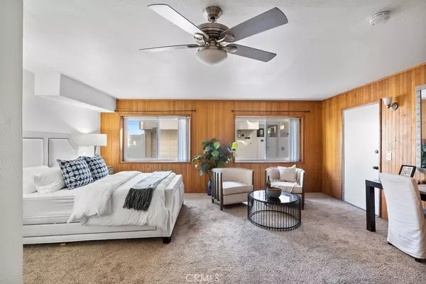 Surfside, CA 90743,18 B Surfside