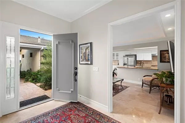 Newport Beach, CA 92660,21 Rue Cannes