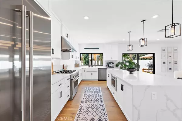 2322 Orchid Hill PL, Newport Beach, CA 92660