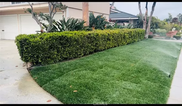 Newport Beach, CA 92660,1833 Santiago DR
