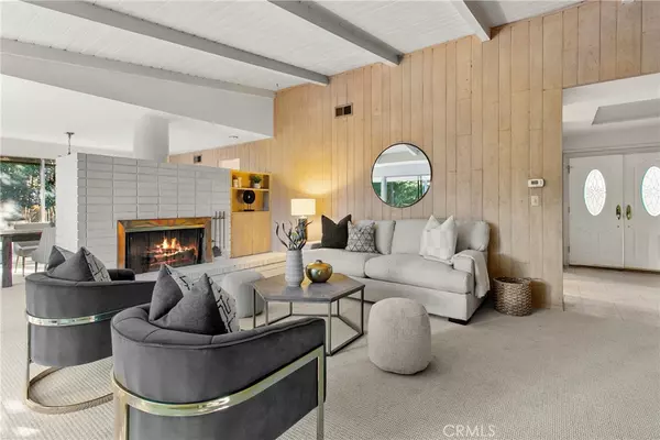 North Tustin, CA 92705,13301 Sussex Place