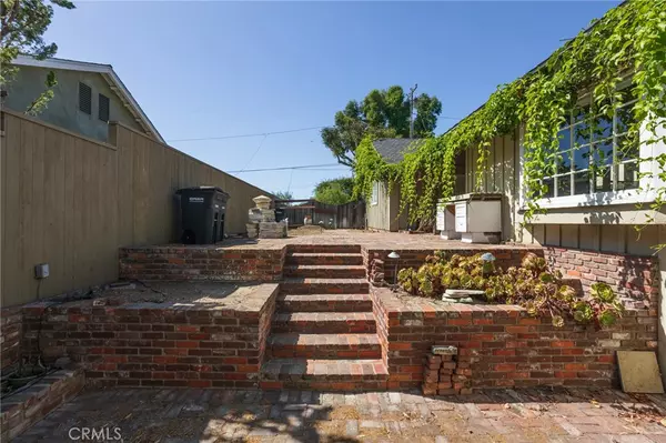 Corona Del Mar, CA 92625,714 Poppy AVE