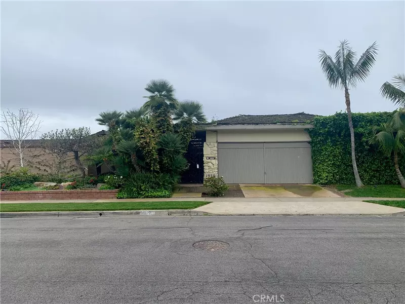 1927 Sabrina, Corona Del Mar, CA 92625