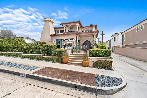 208 Marigold AVE, Corona Del Mar, CA 92625