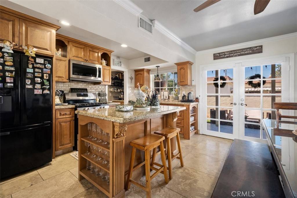 Anaheim, CA 92801,1950 W Glenoaks AVE #C