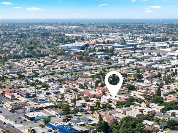 Huntington Beach, CA 92647,7872 Liberty DR