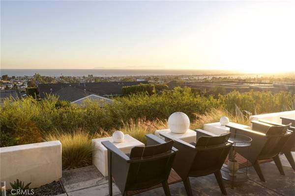 2741 Pebble DR,  Corona Del Mar,  CA 92625