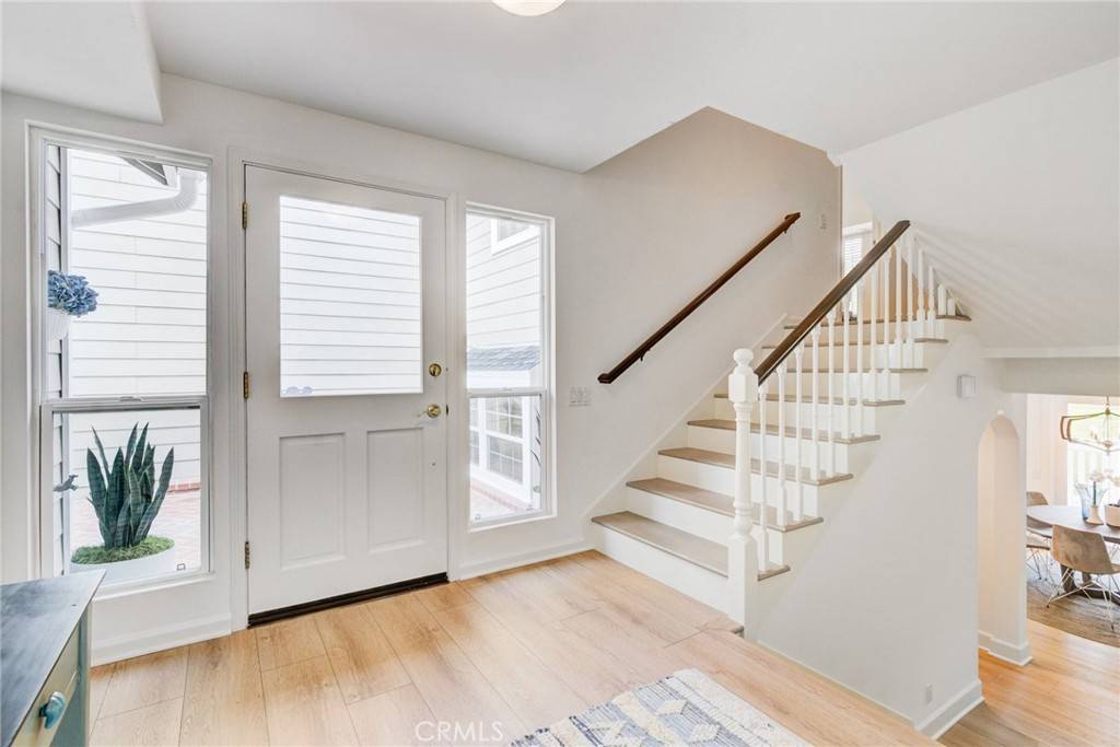 Newport Beach, CA 92660,2704 Hillside DR #40