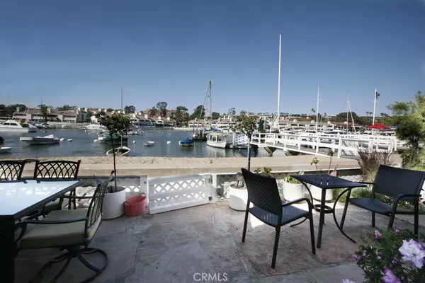 Newport Beach, CA 92662,1105 N Bay Front