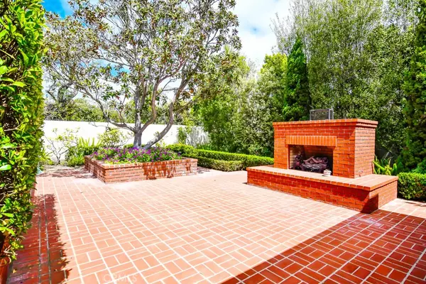 Corona Del Mar, CA 92625,6 Seafaring DR