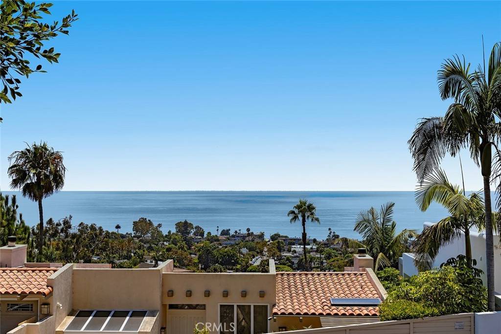 Laguna Beach, CA 92651,1040 Skyline DR