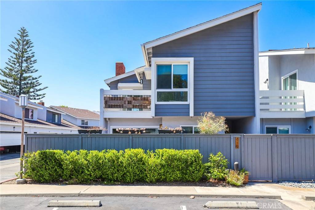 Costa Mesa, CA 92626,610 Shasta LN