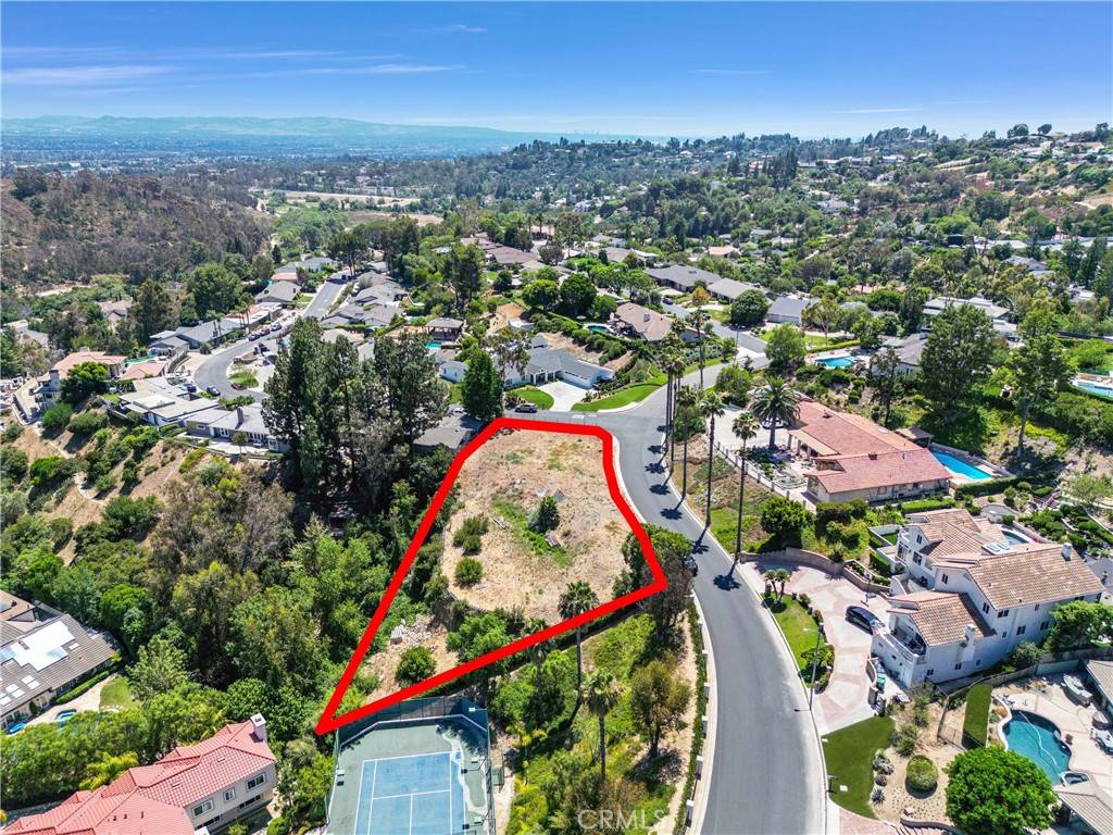 Santa Ana, CA 92705,10332 Mira Vista DR