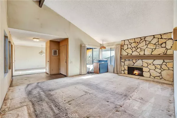 Santa Ana, CA 92701,1935 E Fruit ST