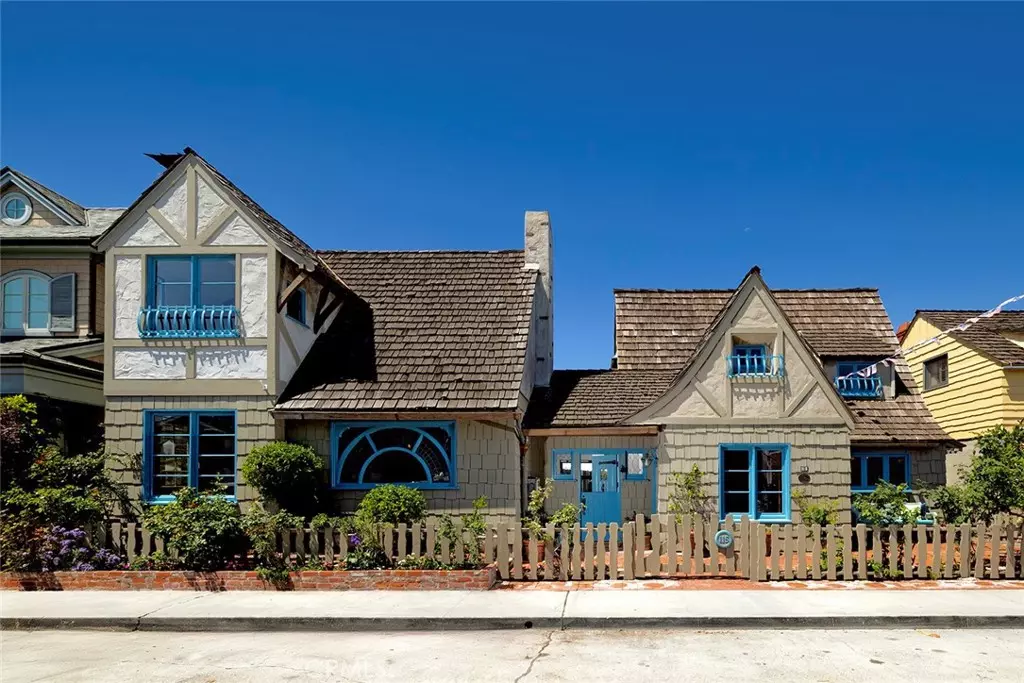 Newport Beach, CA 92662,115 Apolena AVE