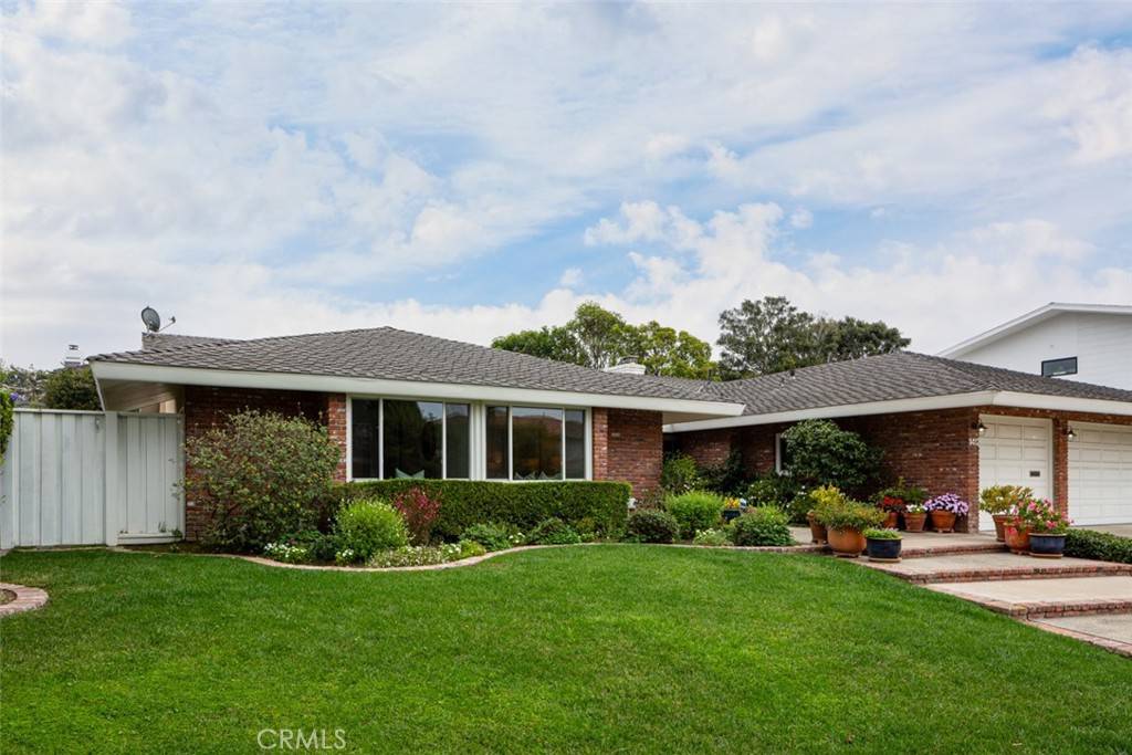 1412 Antigua Way, Newport Beach, CA 92660