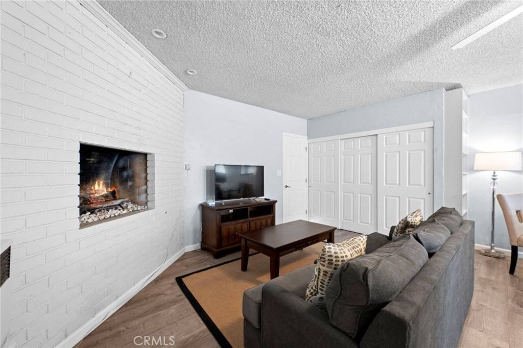 Newport Beach, CA 92663,6507 Seashore Dr.