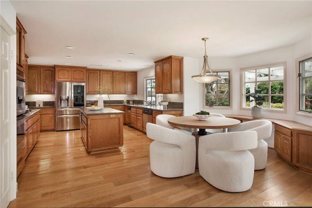 Huntington Beach, CA 92649,4071 Shorebreak DR