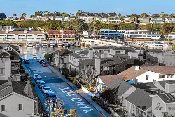 Newport Beach, CA 92662,324 Onyx AVE