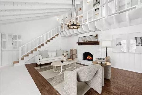 Newport Beach, CA 92662,324 Onyx AVE