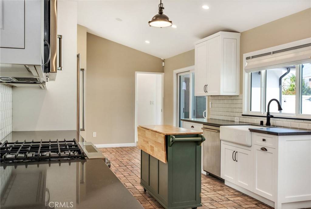 Costa Mesa, CA 92627,190 Costa Mesa ST
