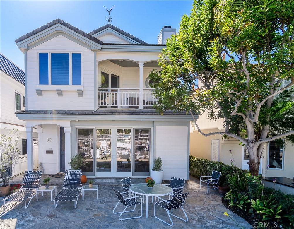 Newport Beach, CA 92662,331 E Bay Front