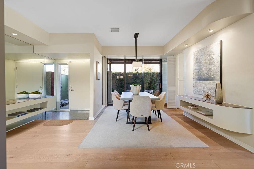 Palm Springs, CA 92262,240 N Hermosa DR