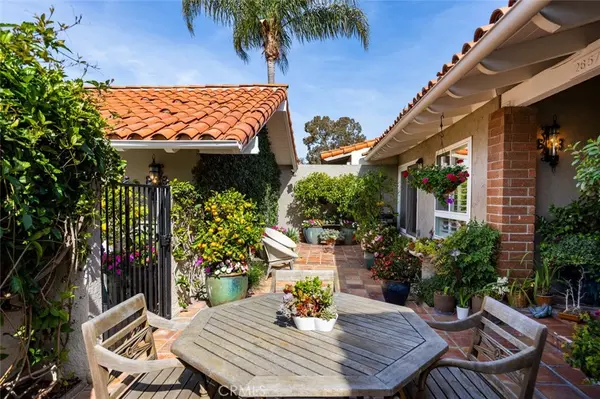 Newport Beach, CA 92660,2657 Vista Ornada