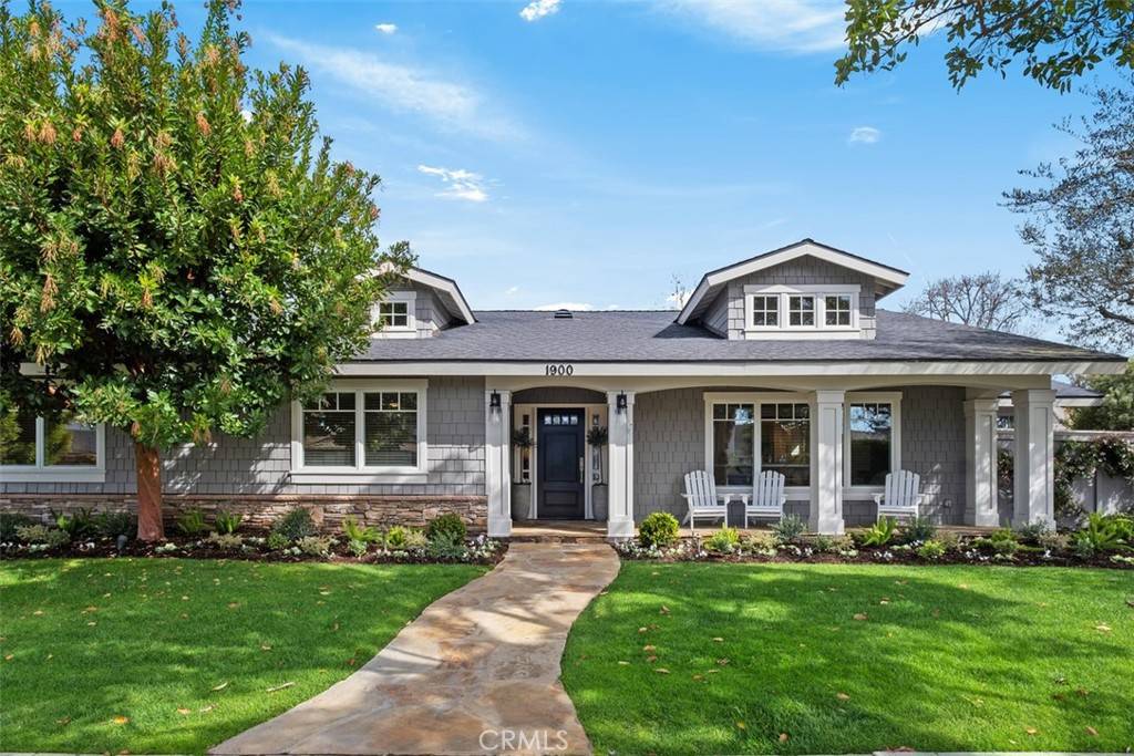 1900 Holiday RD,  Newport Beach,  CA 92660
