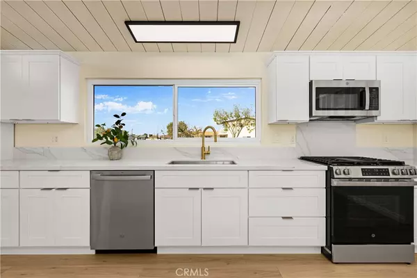 Buena Park, CA 90620,5788 Los Encinos ST