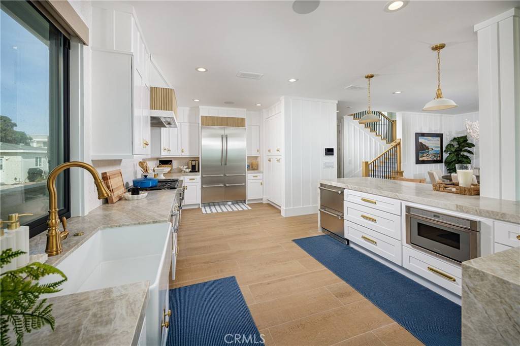 Newport Beach, CA 92663,6110 W Oceanfront
