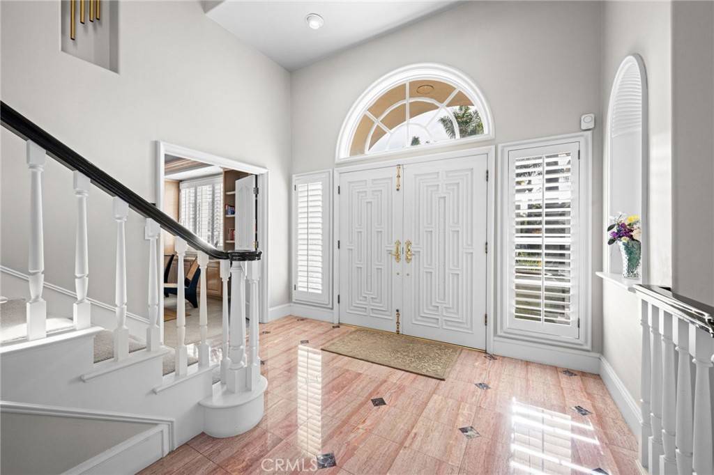 Newport Beach, CA 92660,4 Huntington CT