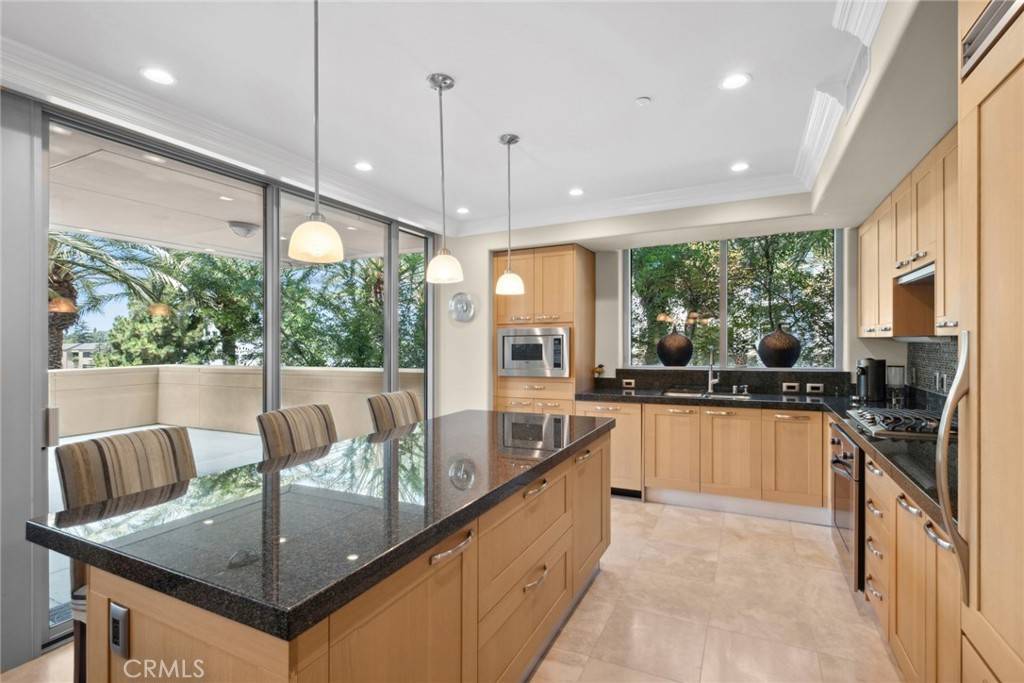 3030 SCHOLARSHIP, Irvine, CA 92612