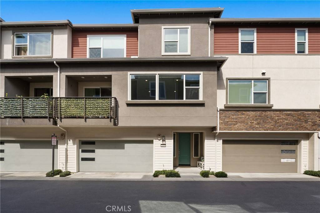 Lake Forest, CA 92630,225 Carmona