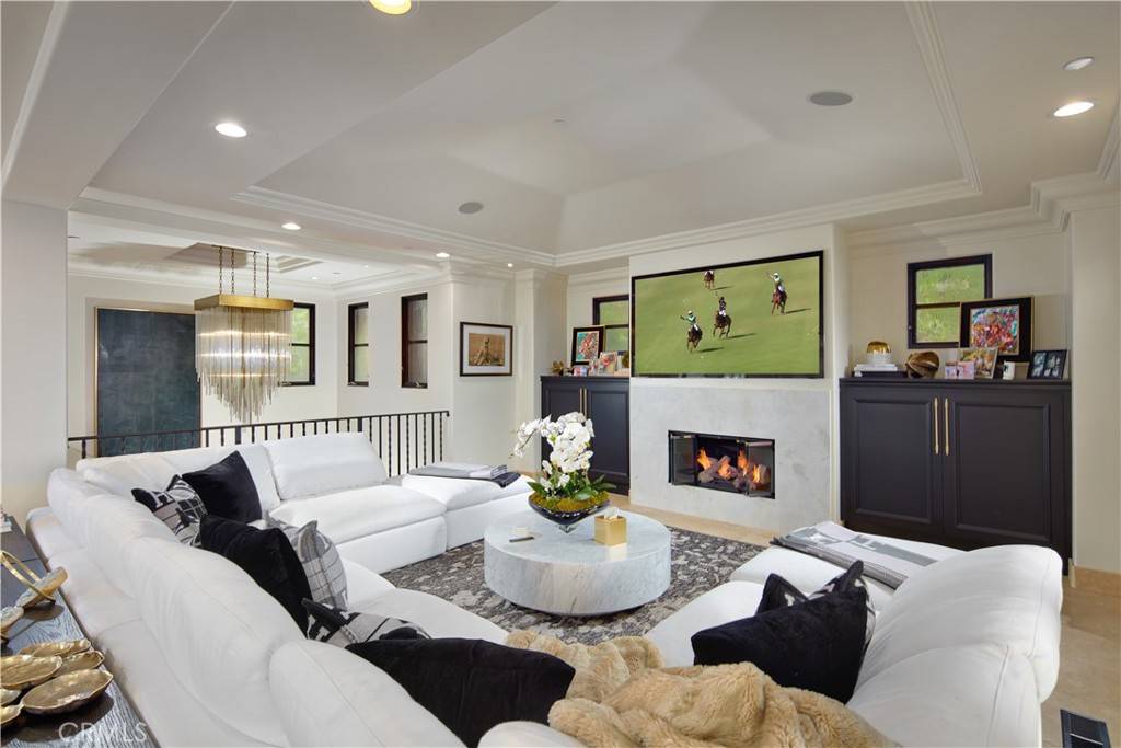 Laguna Beach, CA 92651,11 Emerald Bay