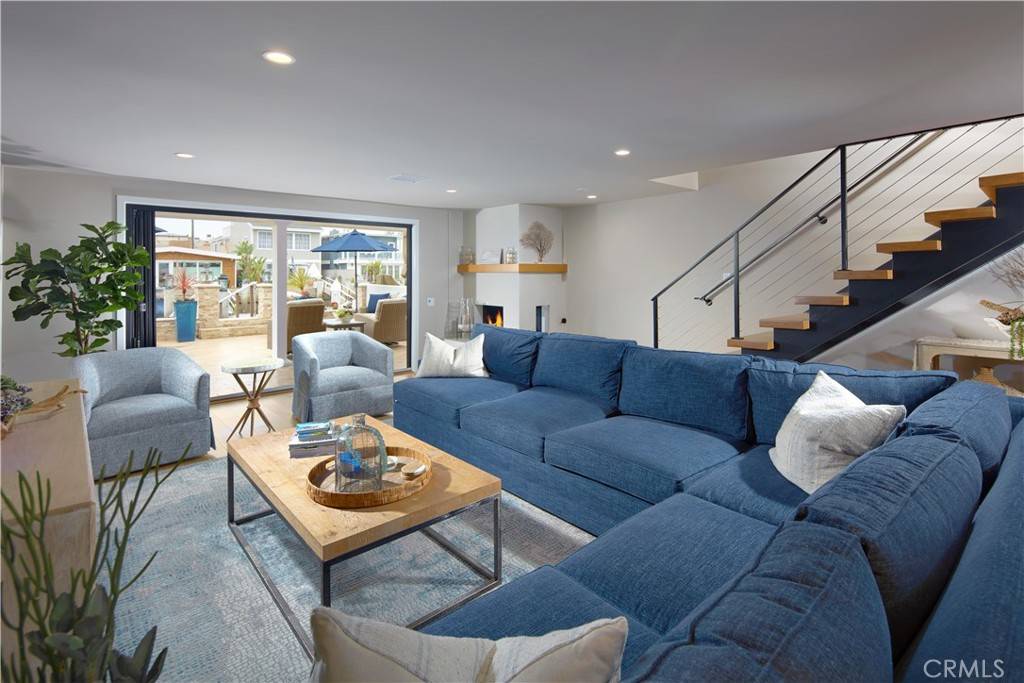 Newport Beach, CA 92663,3601 Finley AVE