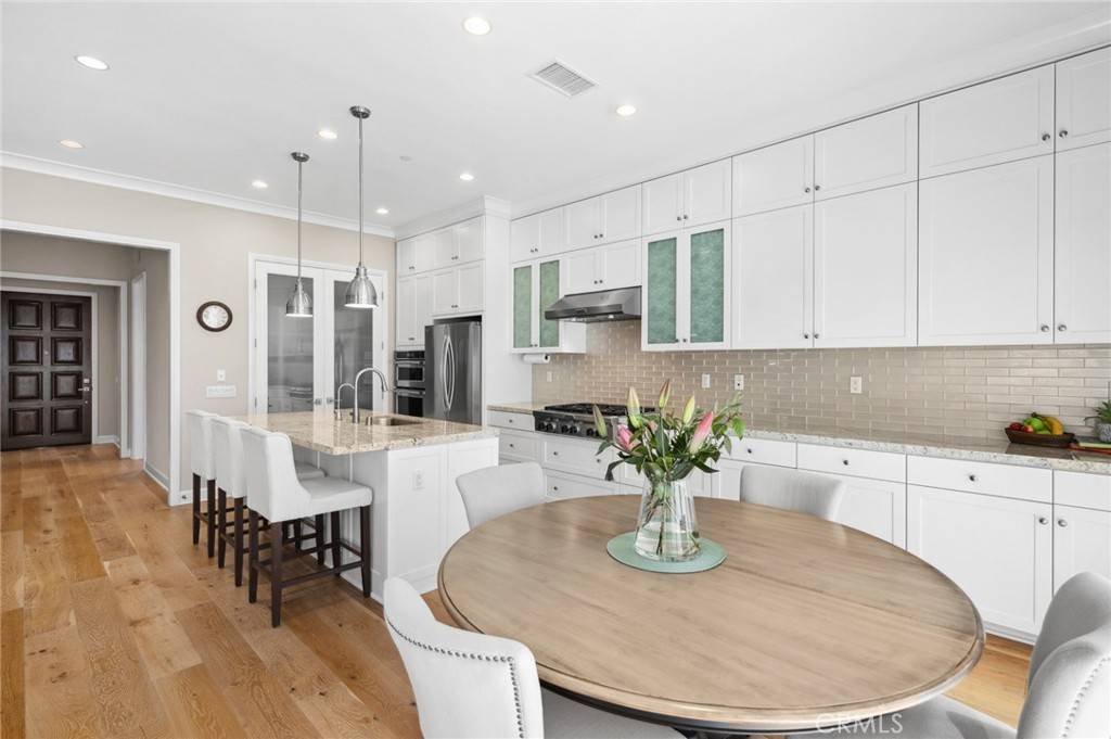 Irvine, CA 92602,64 Stetson