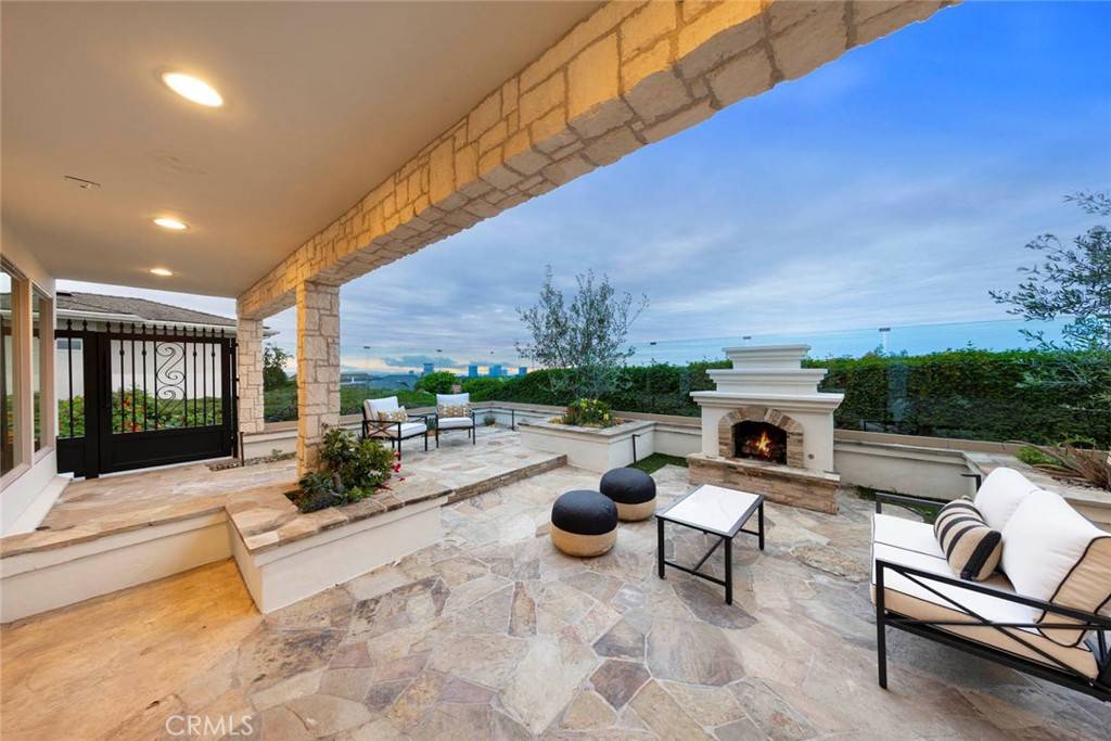 Newport Beach, CA 92660,9 Saint Tropez