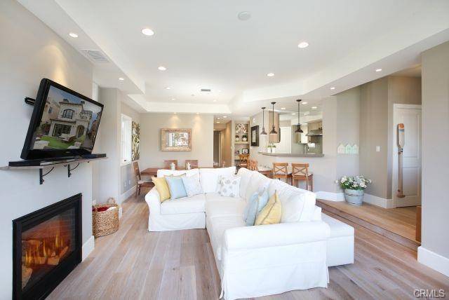 Corona Del Mar, CA 92625,606 Marigold AVE