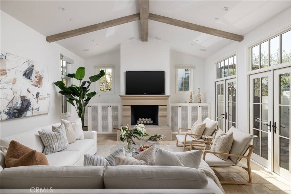 Newport Beach, CA 92663,110 Via Orvieto