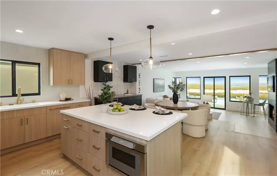 237 Canal ST, Newport Beach, CA 92663