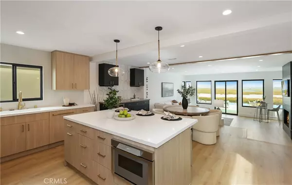 237 Canal ST, Newport Beach, CA 92663